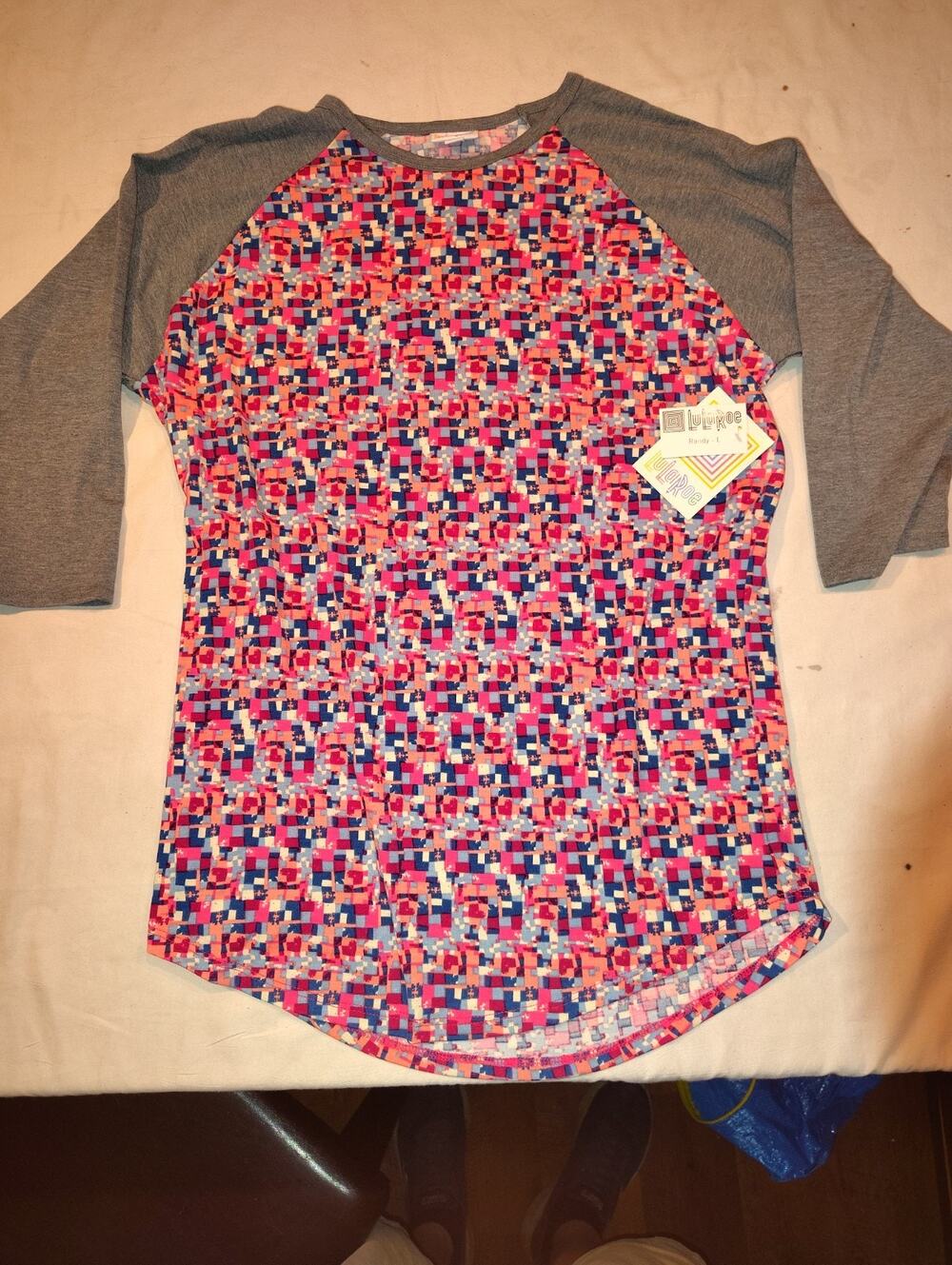 LuLaRoe Randy Long Sleeve Shirt Top Size Large NWT L Geometric Colorful Gray NEW